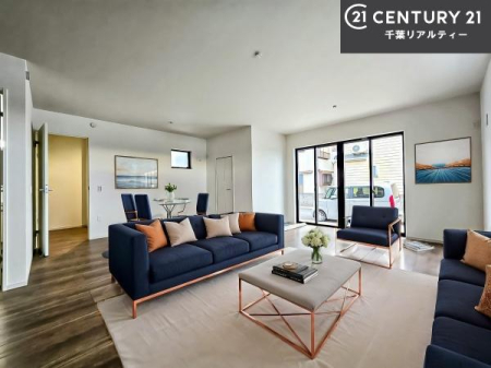 ���r���O �Ƌ��CG�p�[�X�ł��B�L�X�_�C�j���O�X�y�[�X�I������肨�H���B�΂��������y�������Ԃ��߂����܂��B���X�̔���������܂��I