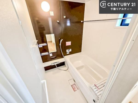 ���� �������������l�̕��͋C�̃o�X���[���́A�����o�Ă��ăo�X�^�C�����[���I
���d���撣���Ă��邲�J���ɂ��D�݂̓����̓����܂����āA�y����ł݂Ă͂������ł��傤���H