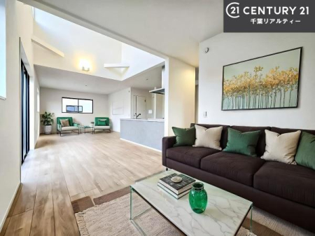 ���r���O �Ƌ��CG�p�[�X�ł��B�J�����̂���L�XLDK�I�\�t�@�[��_�C�j���O�e�[�u����u���Ă������ɂȂ�Ȃ��̂ŉ��K�ɉ߂����܂��I�R�~���j�P�[�V���������₷�����r���O�ł��I