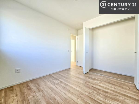 �Q�� �D���������������ޗm���́A���̖ڊo�߂��C�������ǂ������ł��ˁB���������Ԃ��������Ɖ߂������Ƃ��ł��܂��B�D�����F�����̃t���[�����O���ǂ�ȉƋ�ɂ��}�b�`���܂��I