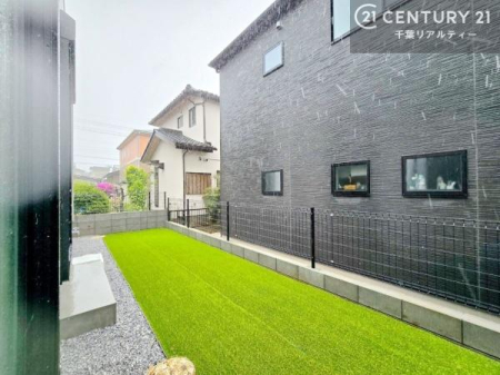 �� ������Ƃ�������X�؁[�X���t���Ă��܂��I�K�[�f�j���O���y���߂����ł��ˁB