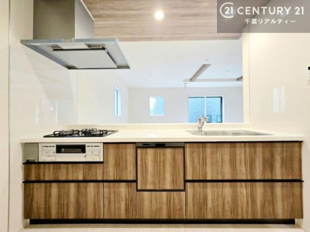 �L�b�`�� ���[�͂̍����V�X�e���L�b�`���ŁA��������H�����������Еt���A�L�X�Ƃ�����Ԃŉ��K�ɗ������y���߂܂��B