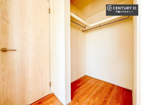 ���[ �E�H�[�N�C���N���[�[�b�g�t���ł��B��������̂��m���Ȃǂ����[���Ă��������ł��ˁI���ɂ���@�������ȂǋG�ߕ��̑傫�ȉƓd�����[�ł��܂��I