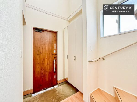 ���� ���ċA���Ă��Ă��A�������܁I�����������Ȃ�A�D�����}������Ă�����ԂɂȂ��Ă��܂��B
���邭��������錺�ւł��I