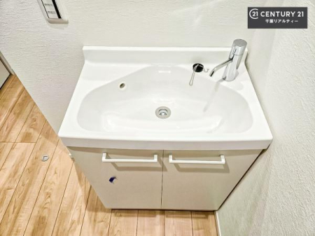 ���ʑ�E���ʏ� �[�����ʑ�{�E���́A�������˂ɂ����̂ł�����ꂪ�y�X�I���������ۂĂ܂��I
�L���C�Ȑ��ʏ��Ŏ��������̃��`�x�[�V�������オ��܂��ˁI