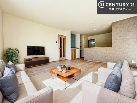 ���r���O �Ƌ��CG�p�[�X�ł��B�S�n�ǂ����r���O�͉Ƒ������R�ƏW�܂�܂��B�Ƒ��c�R�̎��Ԃ����������ł��B���Ƒ��ƁA����w�[���������Ԃ��߂��������ł��ˁB