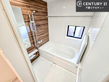 ���� �L�X�o�X�ň���̔������t���b�V���B�����L�΂���̂ŁA�����ɂ��������ƐZ����܂��ˁI�����̃o�X�^�C�����y���݂ɂȂ�܂��B