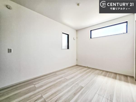 ���r���O�ȊO�̋��� �V���v���Ƀf�U�C������Ă��邽�߁A�Ƌ��I�т܂���I
���C�ɓ���̉Ƌ��u���Ă��낰���Ԃ���邱�Ƃ��ł��܂��B