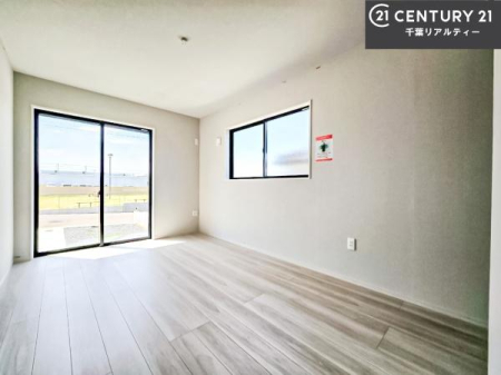 �m�� 2�ʍ̌����m�ۂ������邢�����́A���ʂ����ǂ��A���邭��ϋ��S�n�̗ǂ���ԂƂȂ��Ă���܂��B�����b�N�X���ĉ߂�����S�n�̗ǂ��������ł��I