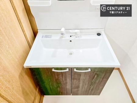 ���ʑ�E���ʏ� �[�����ʑ�{�E���́A�������˂ɂ����̂ł�����ꂪ�y�X�I���������ۂĂ܂��I
�L���C�Ȑ��ʏ��Ŏ��������̃��`�x�[�V�������オ��܂��ˁI