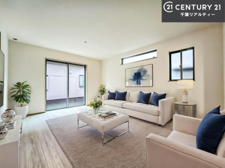 ���r���O �Ƌ��CG�p�[�X�ł��B��؂ȉƑ����W�܂邩�炱��LDK�ɂ͂�����肽���B
�q�����������C�ɏ΂��Ȃ��瑖�����Ă���p�����������u�L���Ƃɂ��ėǂ������v�Ǝv���u�Ԃł��B