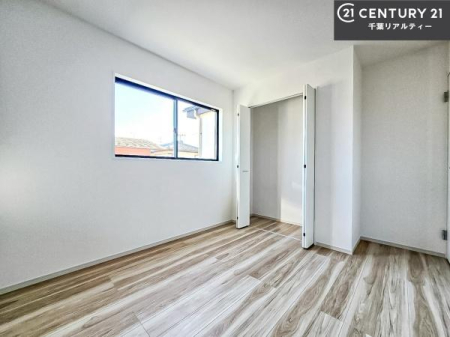 �q������ �|���o�������Ȃ��������́A���q�l�̂������Ƃ��Ă����S�ł��I
���[�X�y�[�X���[�����Ă���̂ŎU�炩�������������T�b�ƕЕt�����܂��I