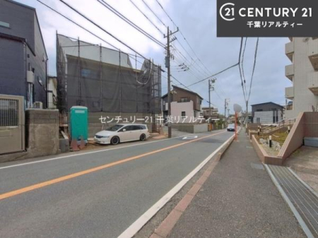 �O�ʓ��H�܂ތ��n�ʐ^ �O�ʓ��H��8���~4���I
�Ԍɓ��ꂪ���ȕ������S�ł��ˁB