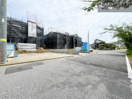 �O�ʓ��H�܂ތ��n�ʐ^ ���ӊ���A���q�l�̂���]�ɍ������������ꏏ�ɂ��ē���v���܂��B�Z��[���A�h�o�C�U�[�ɂ�邲���k������܂��B���Ђ͂��₢���킹�ɑ��Ή����܂��I���҂������܂���I