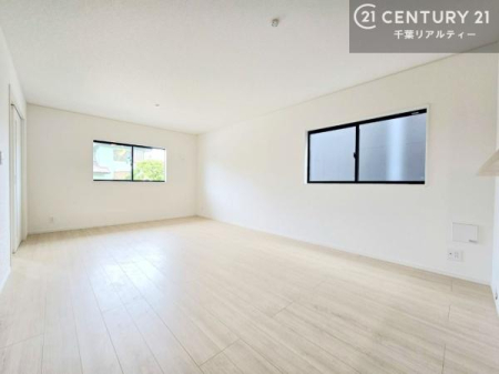 ���r���O �傫�ȑ����炽���Ղ�̗z���������閾�邢���r���O�B�J�����̂��郊�r���O�ŉƑ��c���̂��났�̎��Ԃ��߂����܂��I