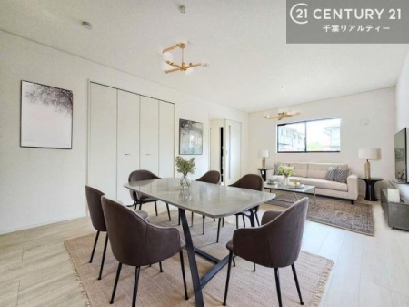 ���r���O �Ƌ��CG�p�[�X�ł��B�L�X�_�C�j���O�X�y�[�X�I������肨�H���B�΂��������y�������Ԃ��߂����܂��B���X�̔���������܂��I