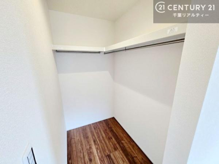 ���[ �E�H�[�N�C���N���[�[�b�g�t���ł��B��������̂��m���Ȃǂ����[���Ă��������ł��ˁI���ɂ���@�������ȂǋG�ߕ��̑傫�ȉƓd�����[�ł��܂��I