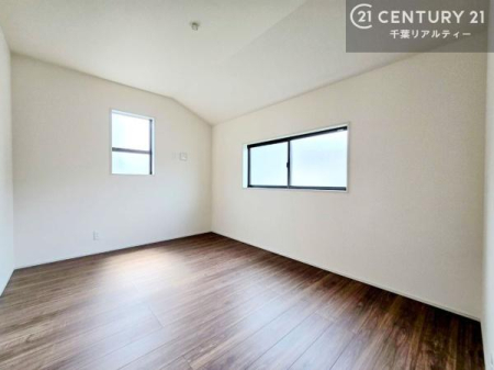 ���r���O�ȊO�̋��� �V���v���Ƀf�U�C������Ă��邽�߁A�Ƌ��I�т܂���I
���C�ɓ���̉Ƌ��u���Ă��낰���Ԃ���邱�Ƃ��ł��܂��B