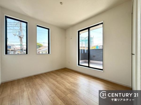 �m�� 2�ʍ̌����m�ۂ������邢�����́A���ʂ����ǂ��A���邭��ϋ��S�n�̗ǂ���ԂƂȂ��Ă���܂��B�����b�N�X���ĉ߂�����S�n�̗ǂ��������ł��I