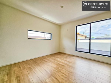 �Q�� �o���R�j�[�ɖʂ��Ă���m���ł��B���邭�����肪����A���C����������ł��܂��I���N���āA�O�ɏo�Ĕw�L�т����[�ċz�����ǂ������}������邱�Ƃ��ł��܂��B