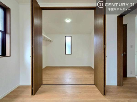 ���[ �E�H�[�N�C���N���[�[�b�g�t���ł��B��������̂��m���Ȃǂ����[���Ă��������ł��ˁI���ɂ���@�������ȂǋG�ߕ��̑傫�ȉƓd�����[�ł��܂��I