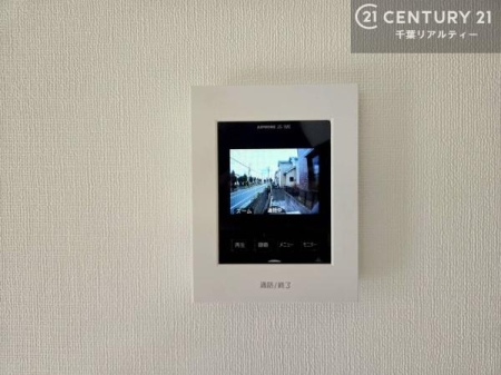 ���̑� TV���j�^�[�t�C���^�[�t�H���������B���K�҂̊���m�F���Ă���Ή��ł��邽�߁A�h�Ɩʂɂ��z�����ꂽ���S�̐ݔ��ł��B
