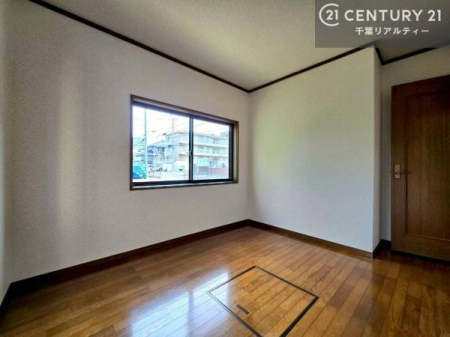 �m�� �V���v���Ƀf�U�C������Ă��邽�߁A�Ƌ��I�т܂���I
���C�ɓ���̉Ƌ��u���Ă��낰���Ԃ���邱�Ƃ��ł��܂��B
