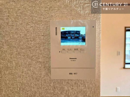 ���̑� TV���j�^�[�t�C���^�[�t�H���������B���K�҂̊���m�F���Ă���Ή��ł��邽�߁A�h�Ɩʂɂ��z�����ꂽ���S�̐ݔ��ł��B
