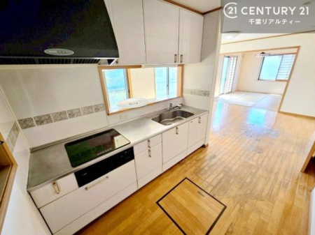 �L�b�`�� ���[�X�y�[�X���L�x�ŁA�����X�y�[�X���X�b�L���ƕЕt���Ђ�`�����p�ł��܂��I
���K�ɍ�Ƃ��ł��A�Ǝ��̌����A�b�v�I�����̗���������܂��I