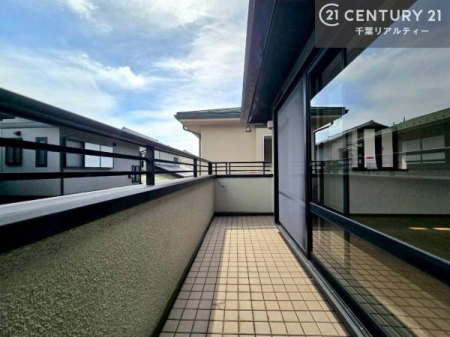 �o���R�j�[ �z������̗ǂ��o���R�j�[�ŁA�����󕨂��悭���������ł��ˁI
���V�C�̗ǂ����ɂ̓o���R�j�[�֏o�ă��t���b�V������̂��C�����悳�����ł��B