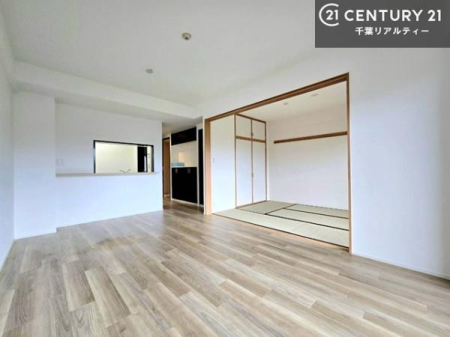 ���r���O �S�n�ǂ����r���O�͉Ƒ������R�ƏW�܂�܂��B�Ƒ��c�R�̎��Ԃ����������ł��B���Ƒ��ƁA����w�[���������Ԃ��߂��������ł��ˁB