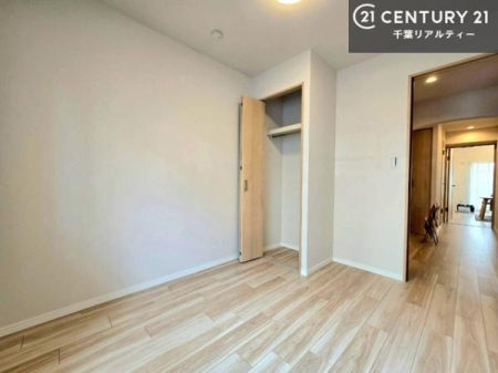 ���r���O�ȊO�̋��� ���[�X�y�[�X�����Ă��܂��I�������X�b�L�����ڂ��鎖���ł��܂��ˁB
�Ƌ��I�΂Ȃ��V���v���ȃf�U�C���ׁ̈A�Ƌ��I�΂����C�ɓ���̋�ԍ�肪�ł������ł��ˁB