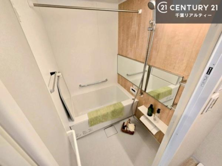 ���� �L�X�o�X�ň���̔������t���b�V���B�����L�΂���̂ŁA�����ɂ��������ƐZ����܂��ˁI�����̃o�X�^�C�����y���݂ɂȂ�܂��B