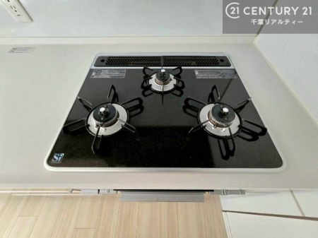 �L�b�`�� �R�����͎O������̂ł������̓����i�s���ł��܂��B
�������O�����t���ł��B�����X�y�[�X���L�X���Ă���׍�Ƃ����₷���I�g�����肪�ǂ��V�X�e���L�b�`���ł��I
