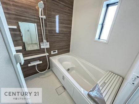 ���� �y���d�l�z�L�X�o�X�ň���̔������t���b�V���B�����L�΂���̂ŁA�����ɂ��������ƐZ����܂��ˁI�����̃o�X�^�C�����y���݂ɂȂ�܂��B