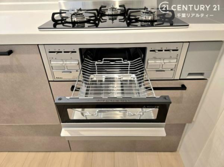 �L�b�`�� �R�����͎O������̂ł������̓����i�s���ł��܂��B
�������O�����t���ł��B�����X�y�[�X���L�X���Ă���׍�Ƃ����₷���I�g�����肪�ǂ��V�X�e���L�b�`���ł��I
