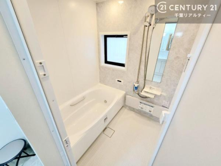 ���� 1���̔�����������Ɩ����Ă���闁���ł��B
�������̑f�G�ȃ����N�[�[�V�����ꏊ�ł��I