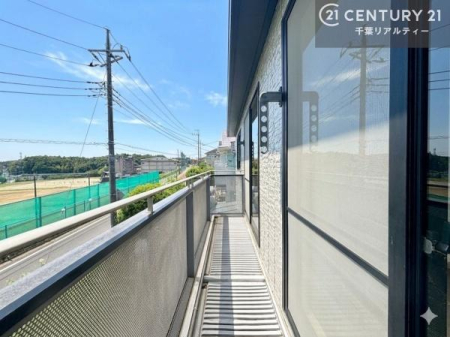 �o���R�j�[ 2��������o����ł��鑱���o���R�j�[���̗p�B�����󕨂₨�z�c�������X���[�Y�ɍs����֗��Ȑ݌v�ł��B