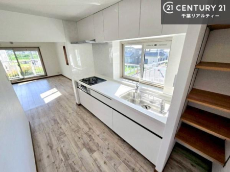 �L�b�`�� �����g���L�b�`�����Y��Ő����Ȃ炨���������̂��y�����Ȃ�܂���ˁB�@�\���ƃf�U�C���������˔������������L�b�`���B