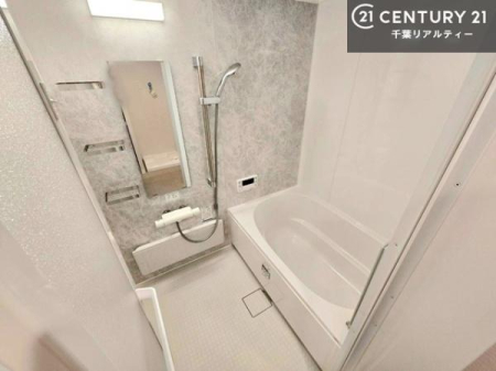 ���� �������������l�̕��͋C�̃o�X���[���́A�����o�Ă��ăo�X�^�C�����[���I
���d���撣���Ă��邲�J���ɂ��D�݂̍���̓����܂����āA�y����ł݂Ă͂������ł��傤���H