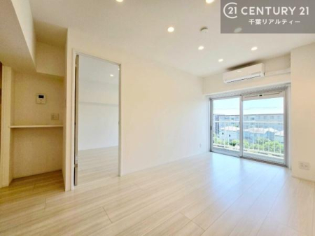 ���r���O �傫�ȑ����炽���Ղ�̗z���������閾�邢���r���O�B�J�����̂��郊�r���O�ŉƑ��c���̂��났�̎��Ԃ��߂����܂��I