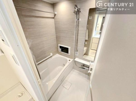 ���� 1���̔�����������Ɩ����Ă���闁���ł��B
�������̑f�G�ȃ����N�[�[�V�����ꏊ�ł��I