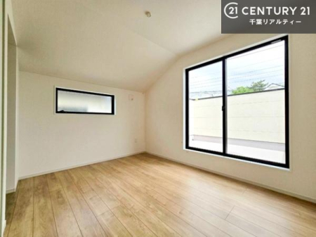 �m�� �o���R�j�[�ɖʂ��Ă���m���ł��B���邭�����肪����A���C����������ł��܂��I���N���āA�O�ɏo�Ĕw�L�т����[�ċz�����ǂ������}������邱�Ƃ��ł��܂��B