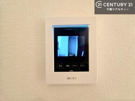 ���̑� TV���j�^�[�t�C���^�[�t�H���������B���K�҂̊���m�F���Ă���Ή��ł��邽�߁A�h�Ɩʂɂ��z�����ꂽ���S�̐ݔ��ł��B