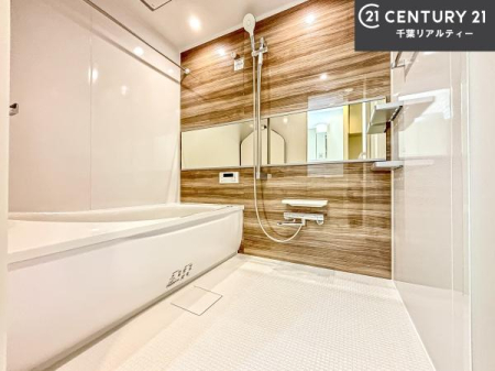 ���� �L�X�o�X�ň���̔������t���b�V���B�����L�΂���̂ŁA�����ɂ��������ƐZ����܂��ˁI�����̃o�X�^�C�����y���݂ɂȂ�܂��B
