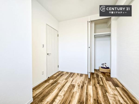 �m�� �V���v���Ƀf�U�C������Ă��邽�߁A�Ƌ��I�т܂���I
���C�ɓ���̉Ƌ��u���Ă��낰���Ԃ���邱�Ƃ��ł��܂��B�i�{�H��j
