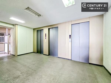 ���̑����p�� �G���x�[�^�[�����ŁA���X�̈ړ������K�B
�����̓��₨�ו��̑������ł��A�X���[�Y�ɂ��A��������܂��I