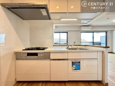 �L�b�`�� ���[�X�y�[�X���L�x�ŁA�����X�y�[�X���X�b�L���ƕЕt���Ђ�`�����p�ł��܂��I
���K�ɍ�Ƃ��ł��A�Ǝ��̌����A�b�v�I�����̗���������܂��I