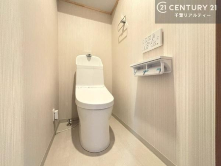 �g�C�� �������֍��ɂ��A�~��͕֍����g�����ł���̂ŗ₽���֍��ɍ��炸�ɍςފ������d�l�ł��I�V���v���ȃJ���[����Ƃ��Ă���̂ŁA������ꂪ���₷���ł��B