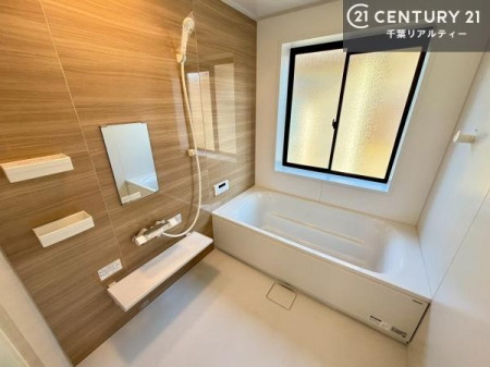 ���� �������������l�̕��͋C�̃o�X���[���́A�����o�Ă��ăo�X�^�C�����[���I
���d���撣���Ă��邲�J���ɂ��D�݂̓����̓����܂����āA�y����ł݂Ă͂������ł��傤���H